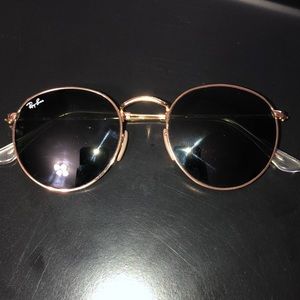 Ray-Ban Round Sunglasses!!